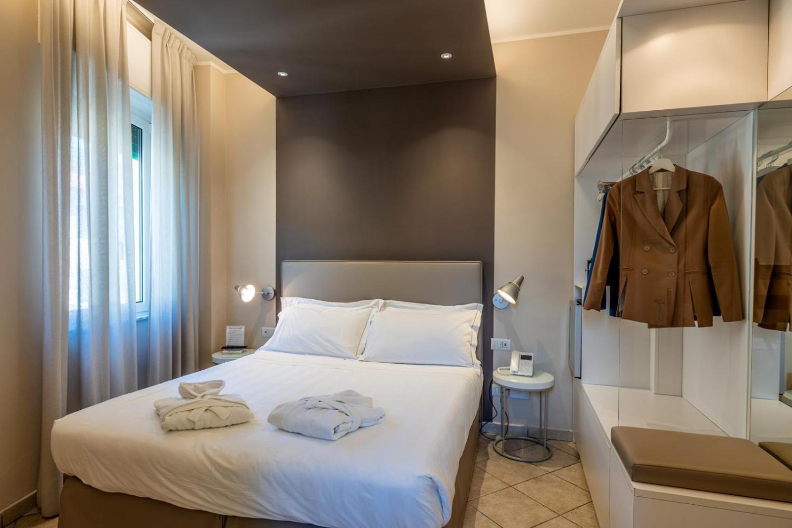 Hotel Albatros فاريغوتي المظهر الخارجي الصورة